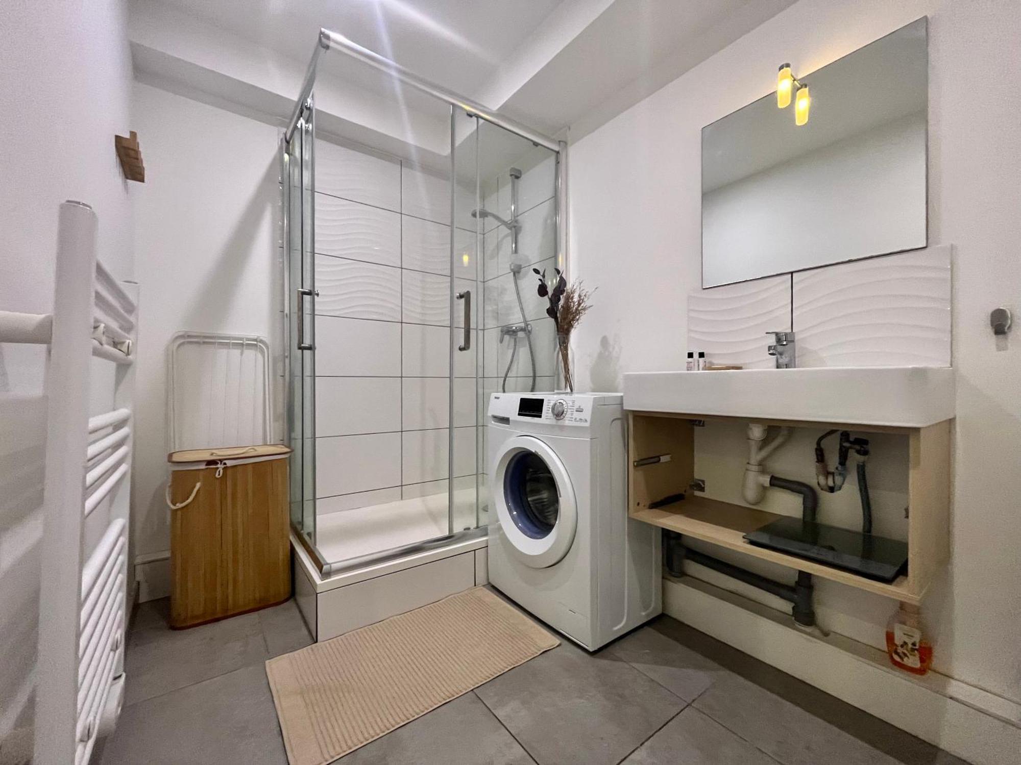 Suite Danbury Лион Экстерьер фото